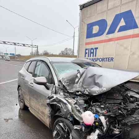 Аварийные автомобили Kia Sportage 5, 2023 год выкупили за 2350000